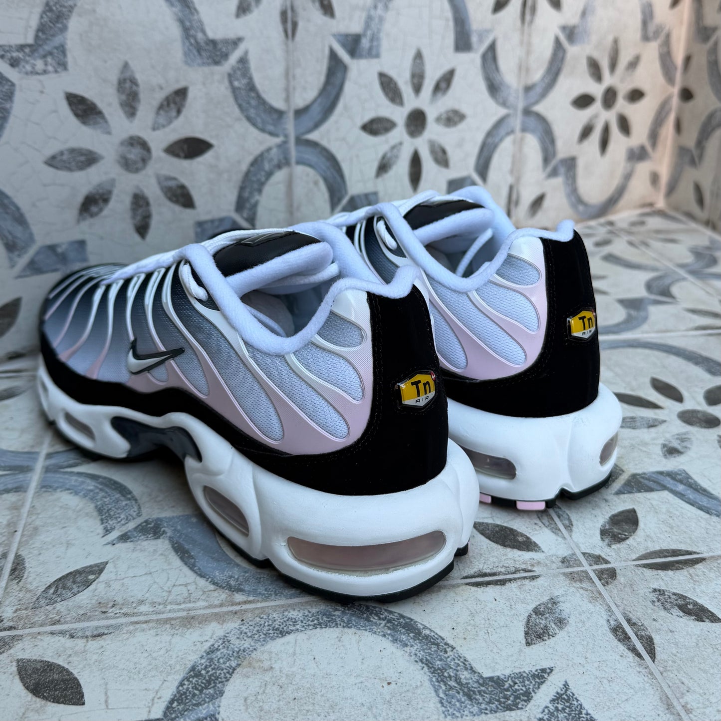 Nike Air Max Plus TN - Pink Foam - Multiple Sizes - Brand New