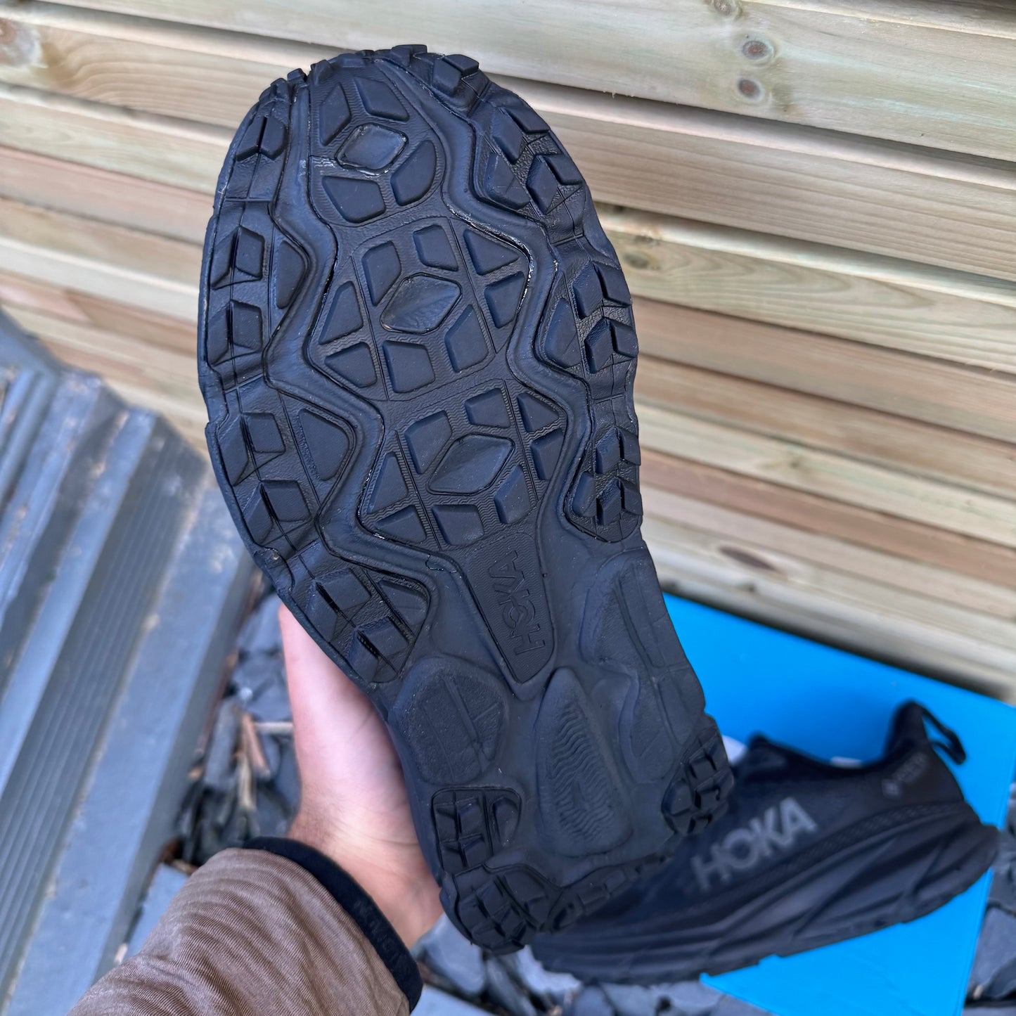 Hoka Challenger 7 Gore-Tex - Triple Black - UK10