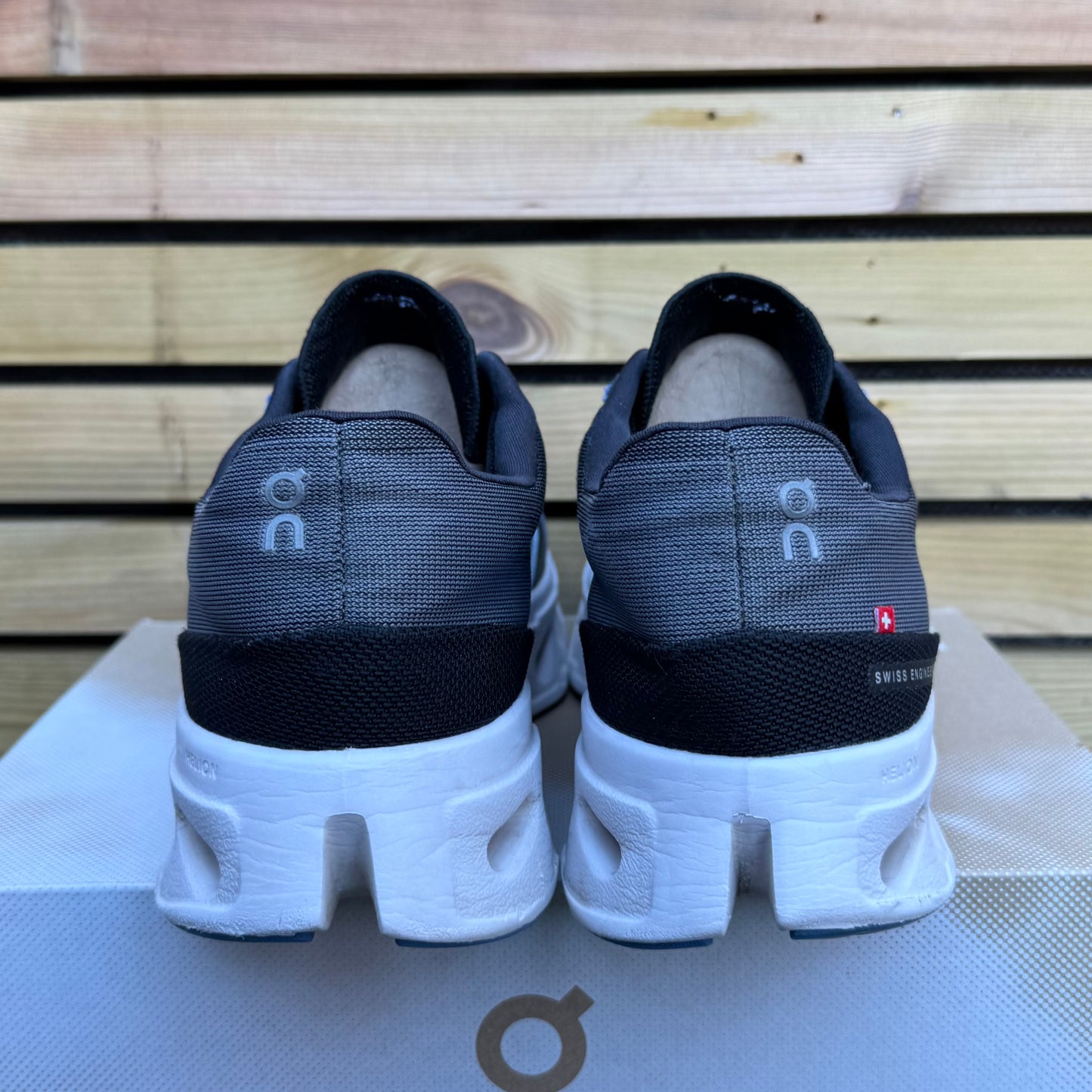 On Running CloudEclipse - Black / Frost - UK8.5