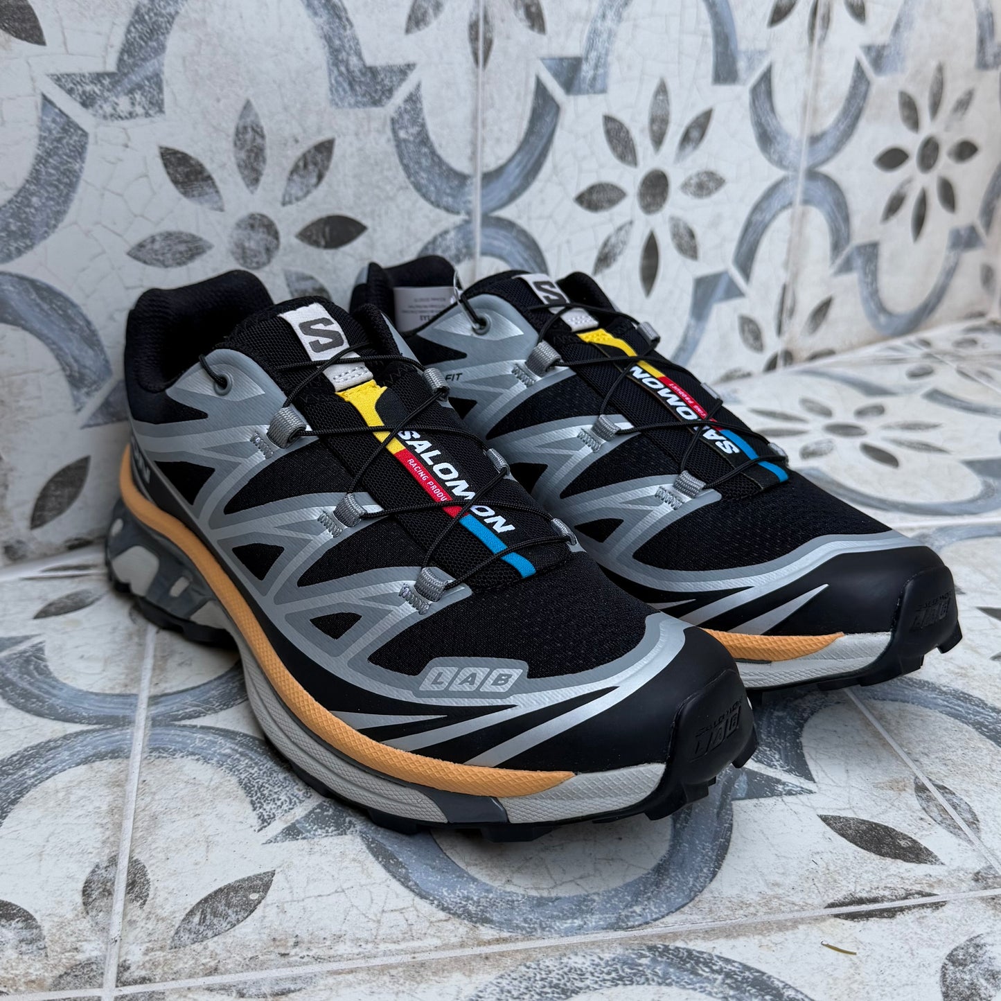 Salomon XT-6 - Black / FTW Silver / Light Apricot - Multiple Sizes - Brand New