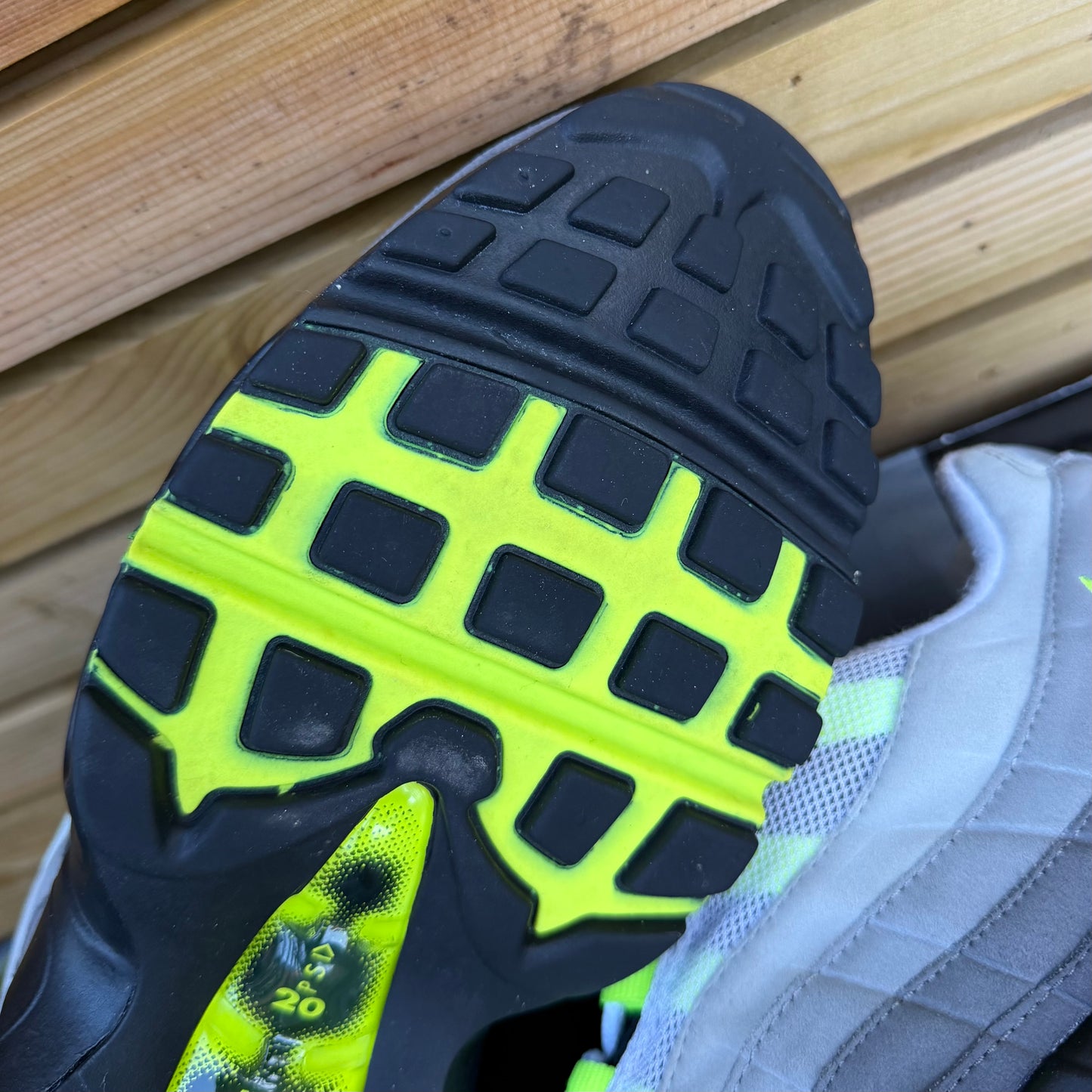 Nike Air Max 95 OG - Neon 2015 - UK9.5