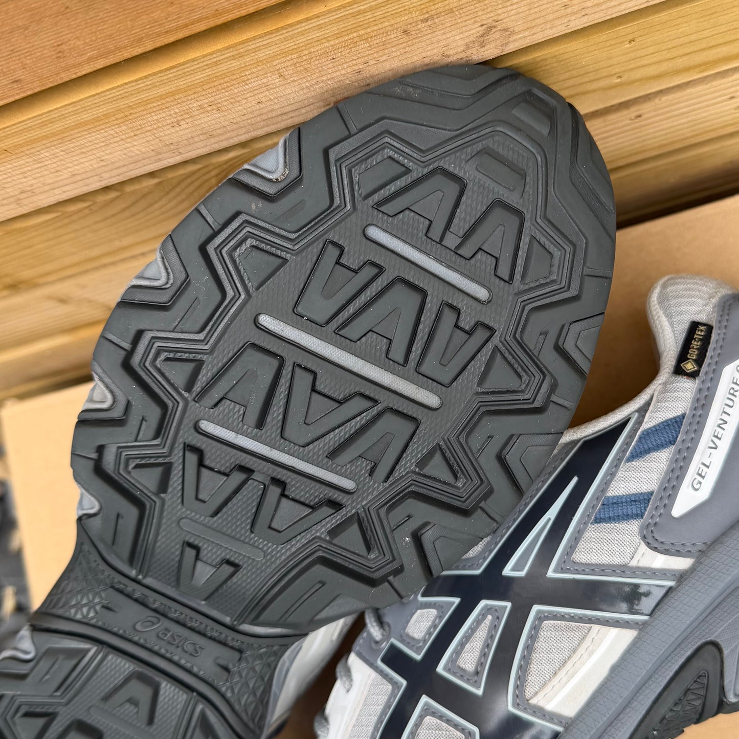 Asics Gel-Venture 6 Gore-Tex - Piedmont Grey / Metropolis - UK9.5