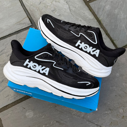 Hoka Clifton 10 - Black / White - UK10.5