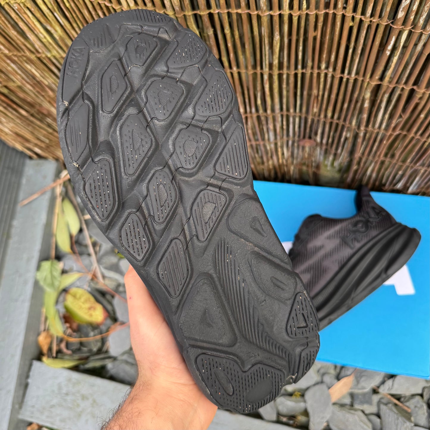 Hoka Clifton 9 - Triple Black - UK9