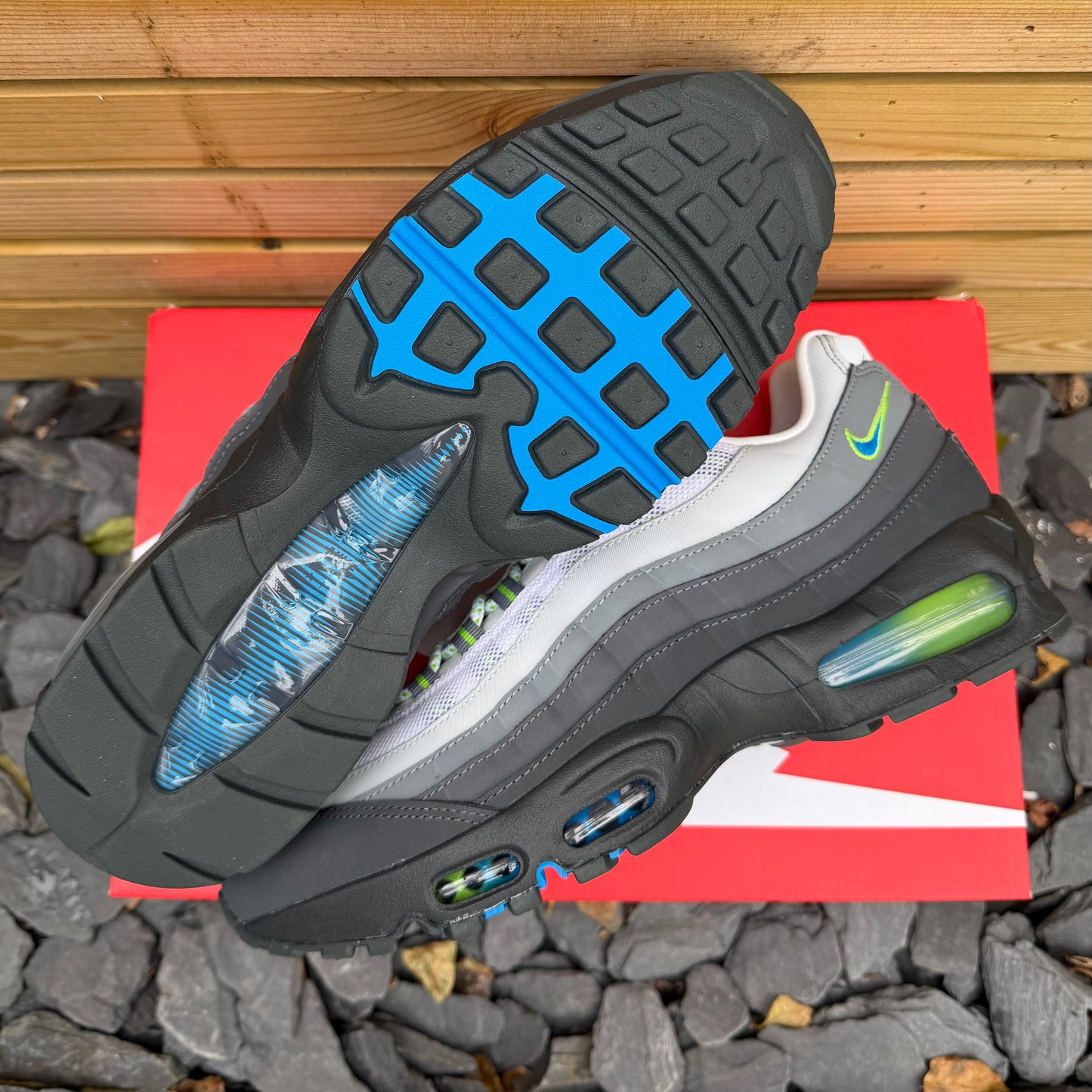 Nike Air Max 95 OG Big Bubble - Apple Blue - UK9 - Brand New