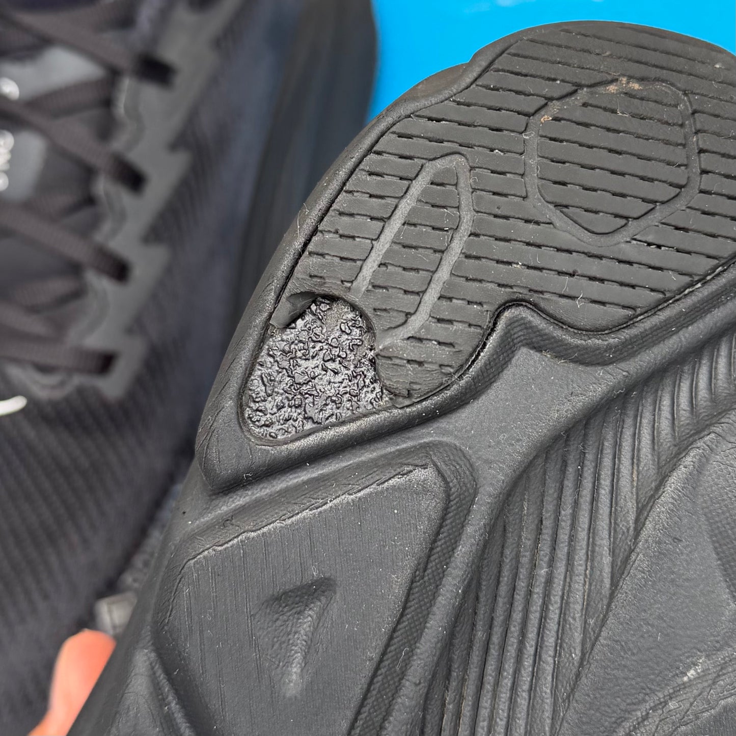 Hoka Clifton 9 Gore-Tex - Black Reflect - UK9