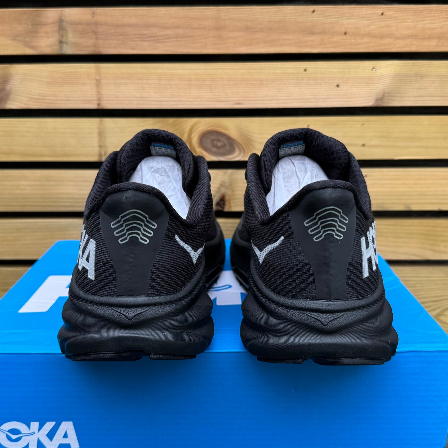 Hoka Clifton 9 Gore-Tex - Black Reflect - UK9.5 - Brand New