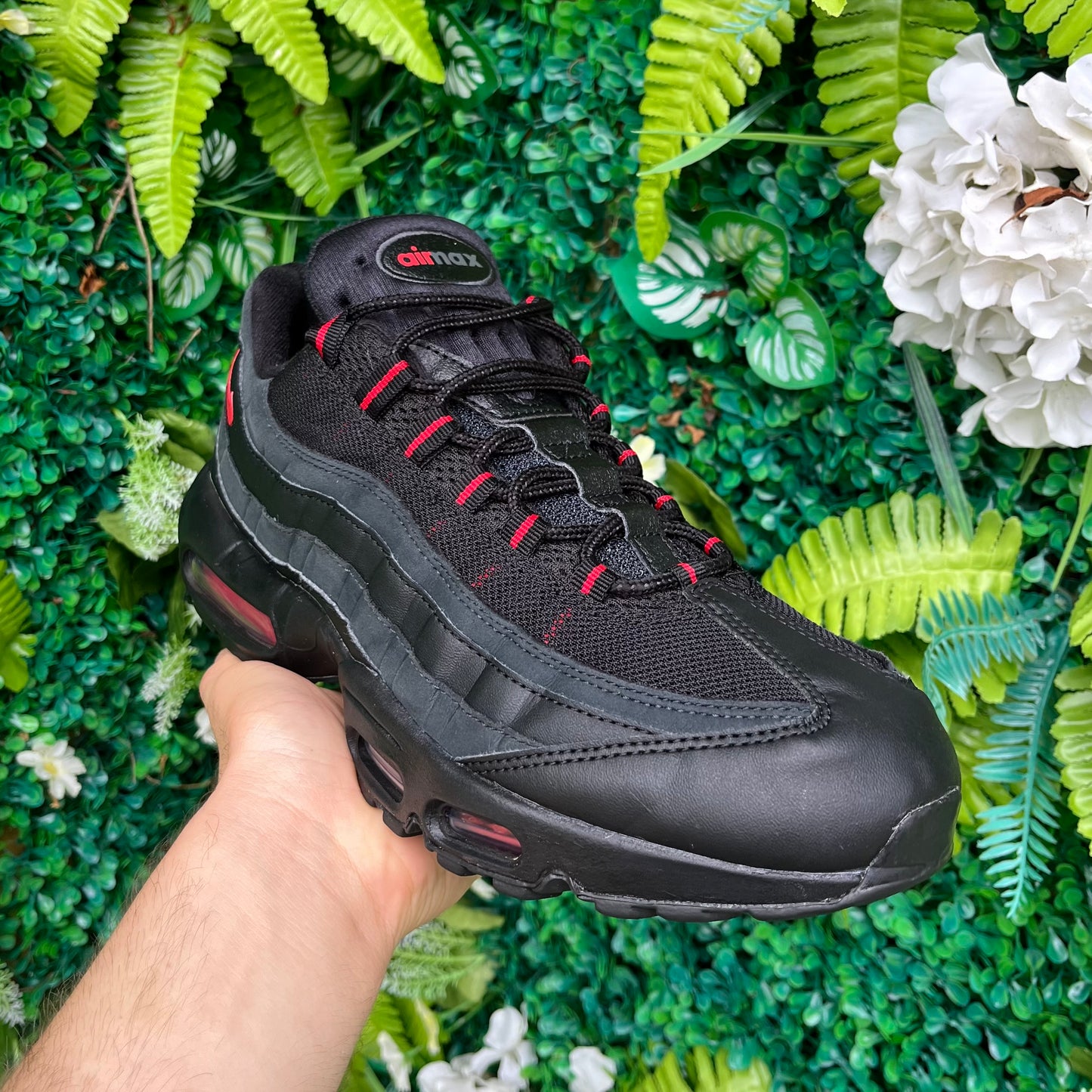 Nike Air Max 95 Bred UK10