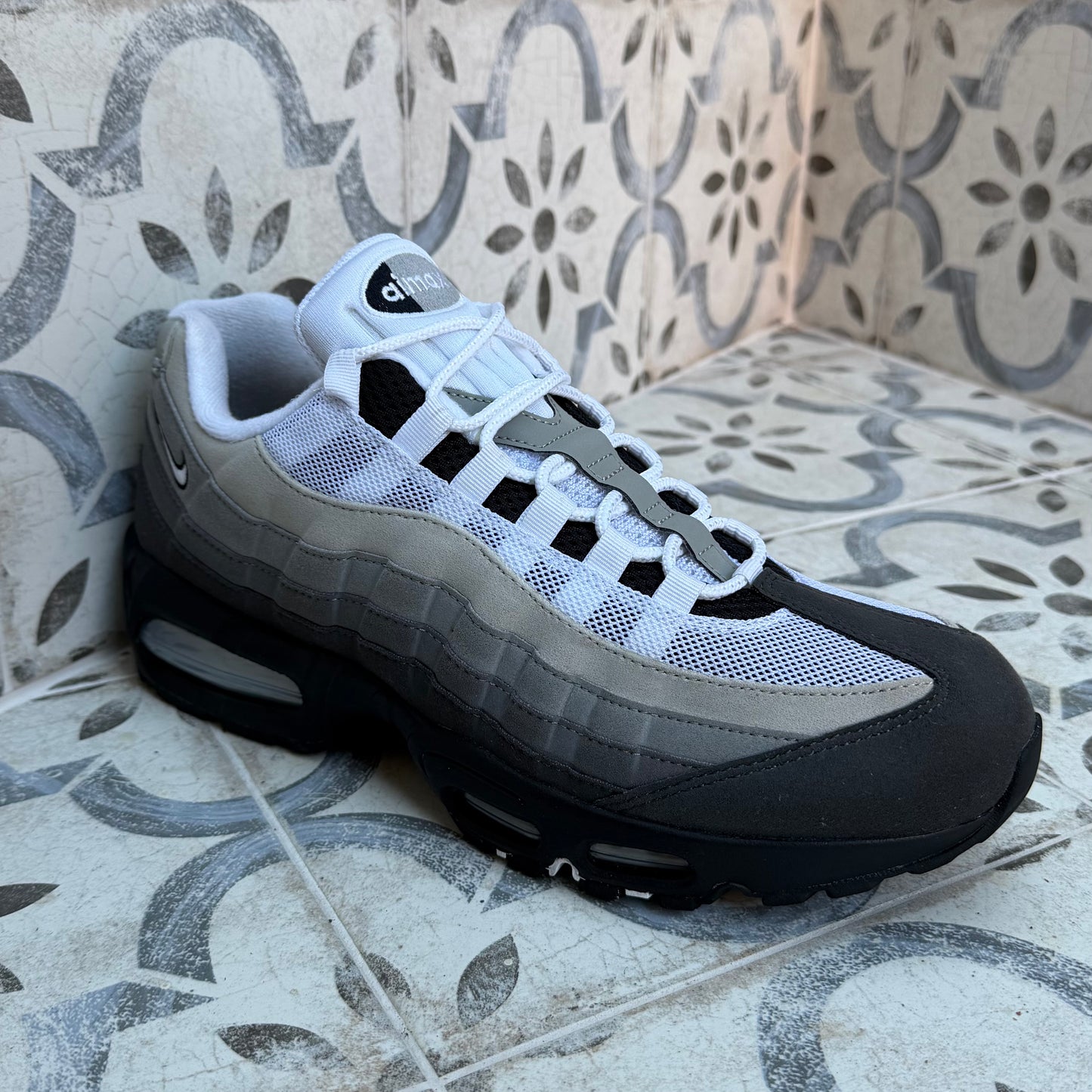 Nike Air Max 95 OG Big Bubble - Granite Dust - UK10.5
