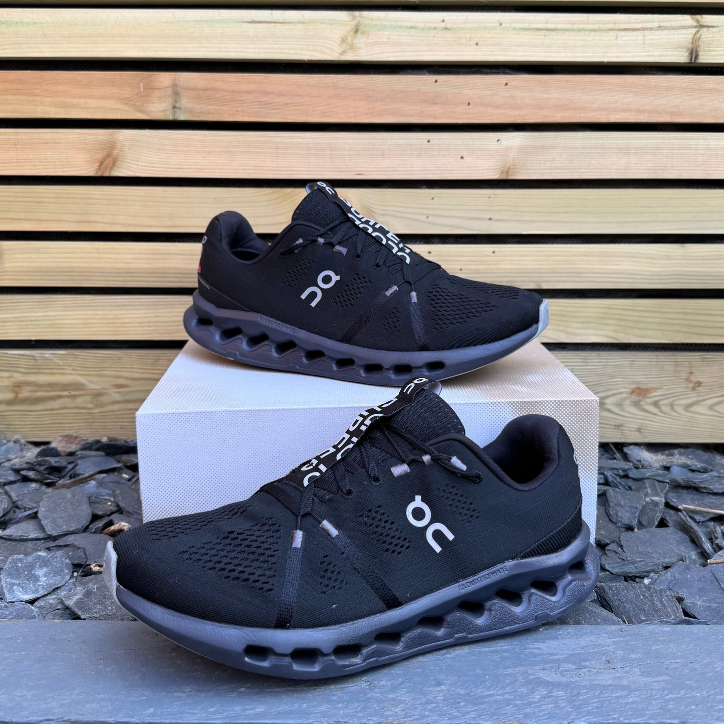 On Running CloudSurfer - All Black - UK10.5