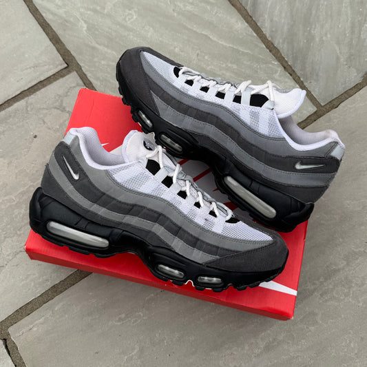 Nike Air Max 95 - Grey Jewel - UK9.5