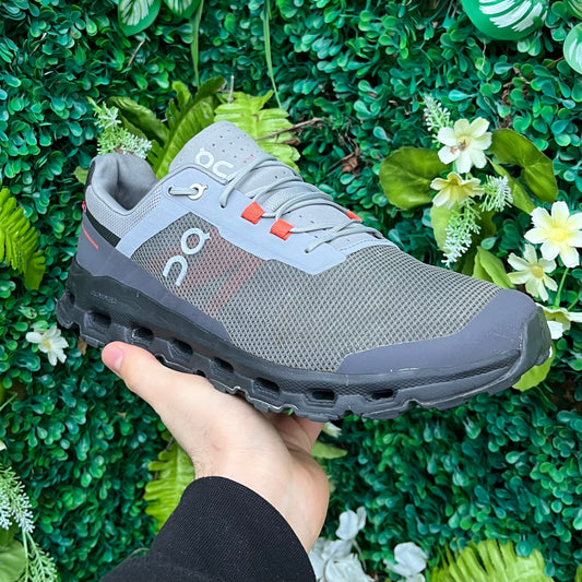 On Running CloudVista - Grey / Orange - UK8.5
