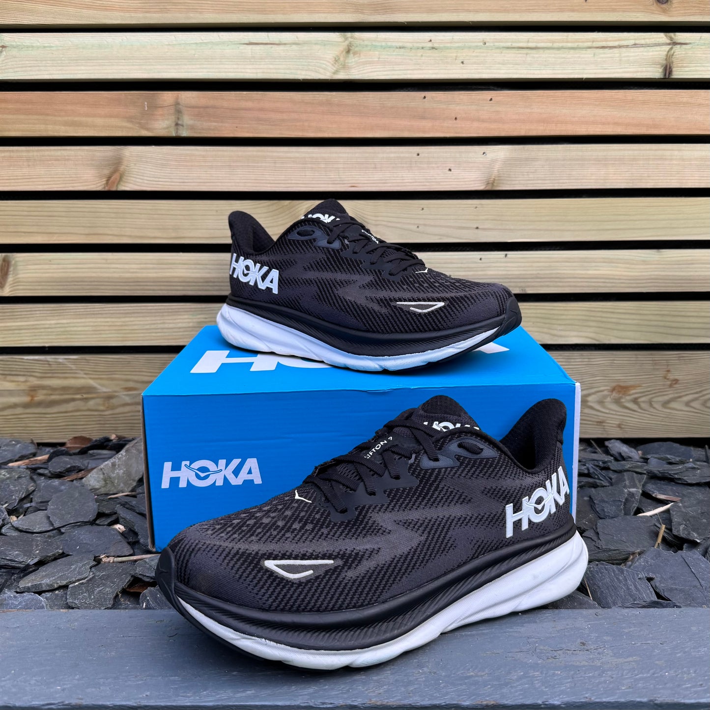 Hoka Clifton 9 - Black / White - UK8