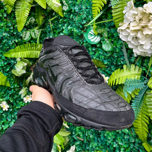 Nike Air Max Plus TN Deconstructed Triple Black UK10