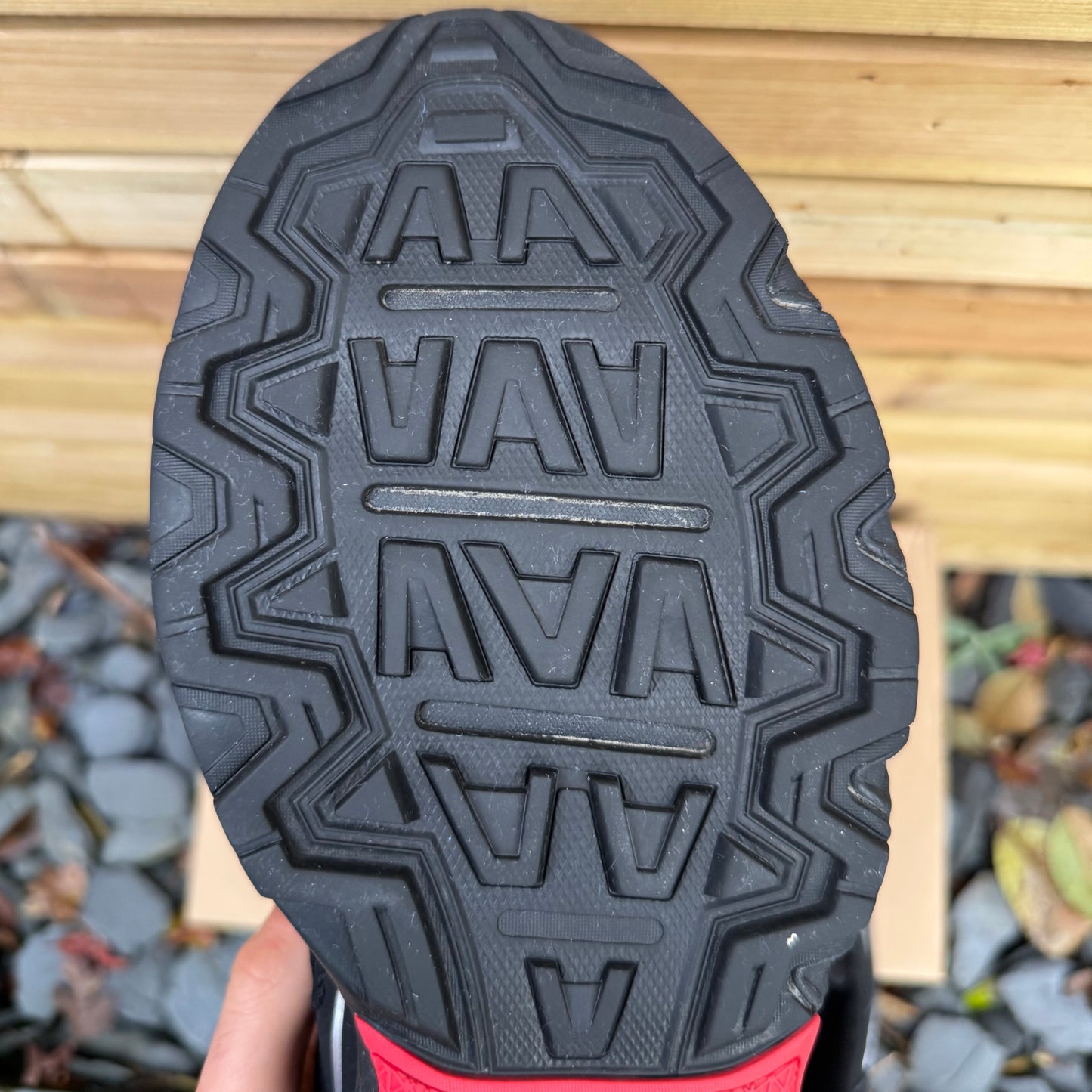 Asics Gel-Venture 6 - Black / Crimson - UK11