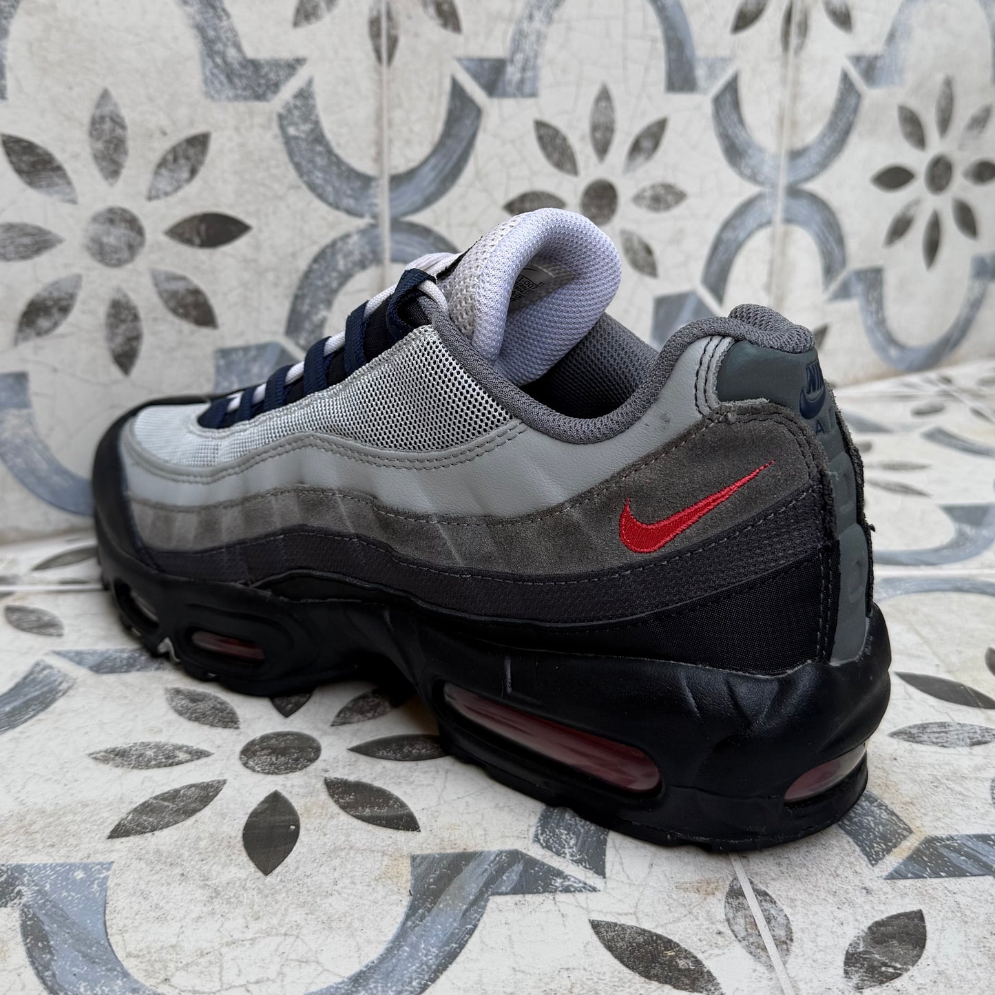 Nike Air Max 95 - Track Red - UK8.5