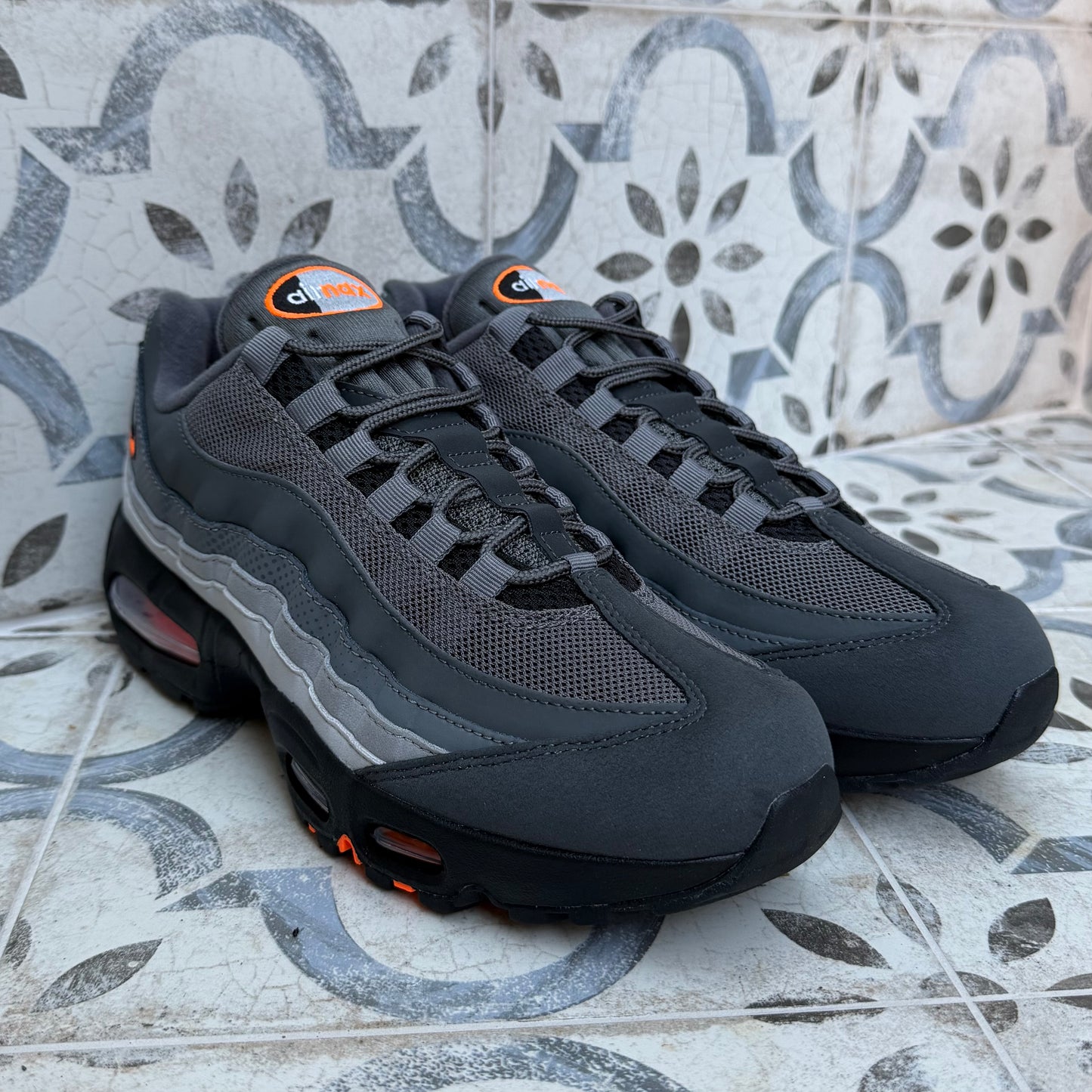 Nike Air Max 95 OG Big Bubble - Black / Total Orange - UK8 - Brand New