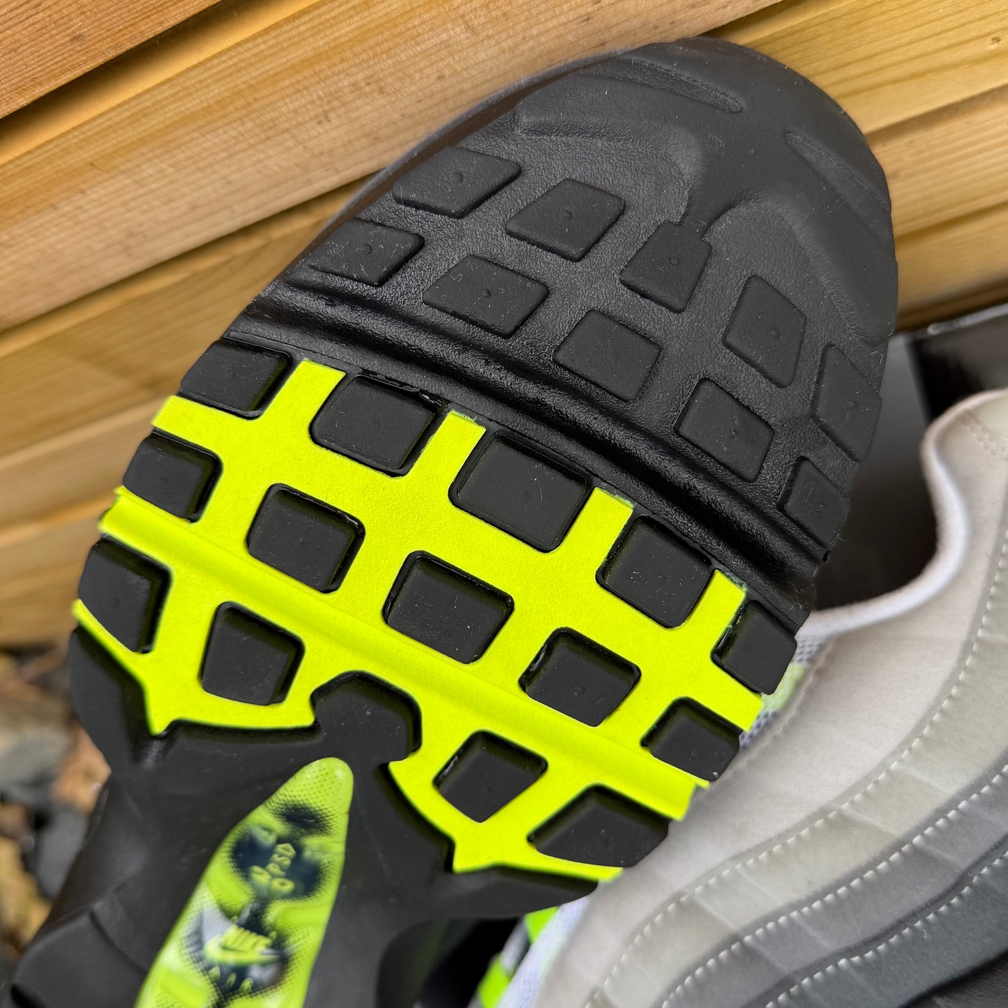 Nike Air Max 95 OG Big Bubble - Neon 2025 - UK11