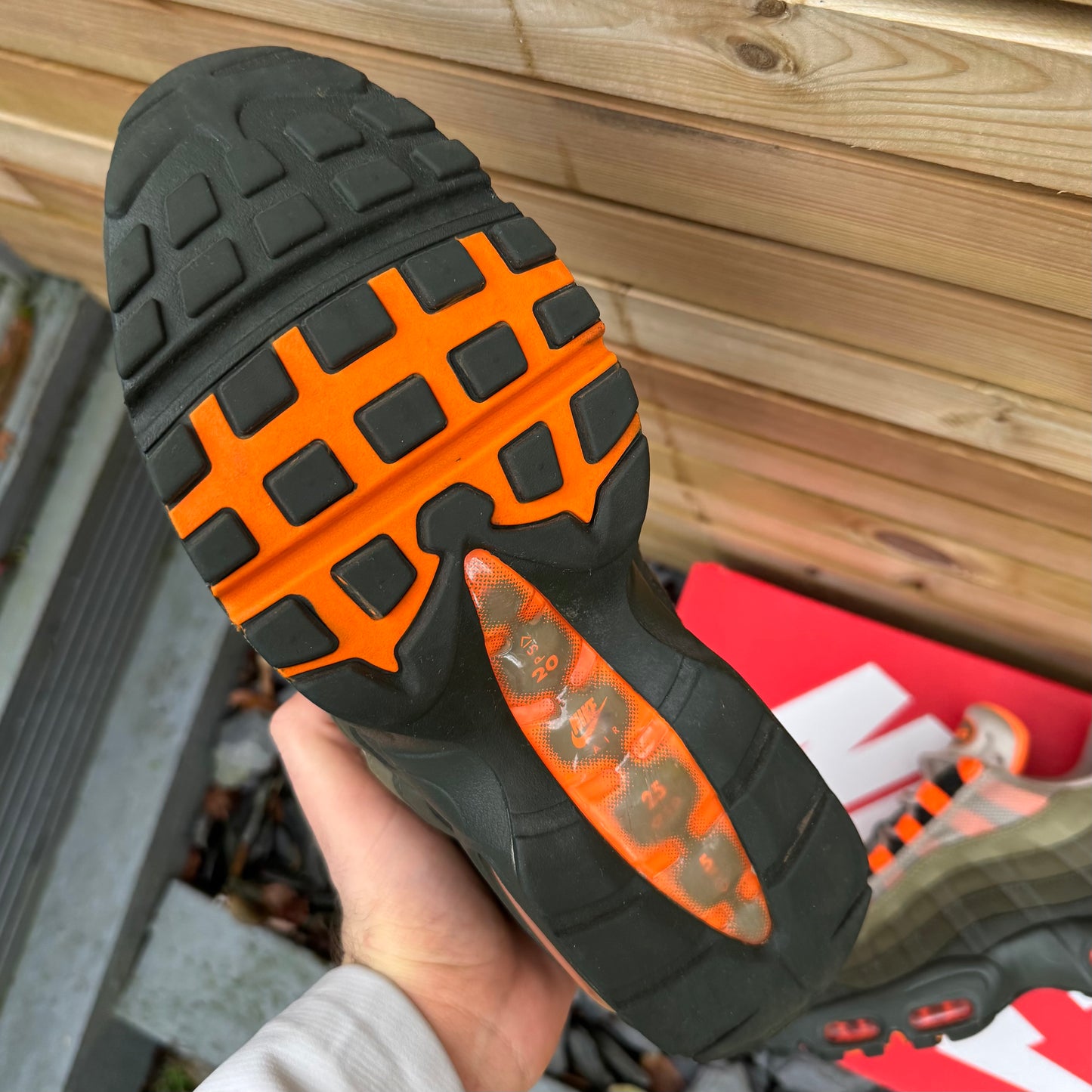 Nike Air Max 95 OG - Neutral Olive  / Total Orange - UK8