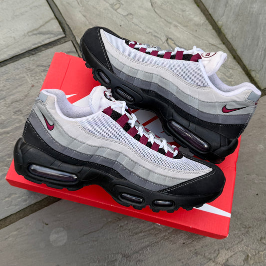 Nike Air Max 95 OG - Dark Beetroot - UK8.5