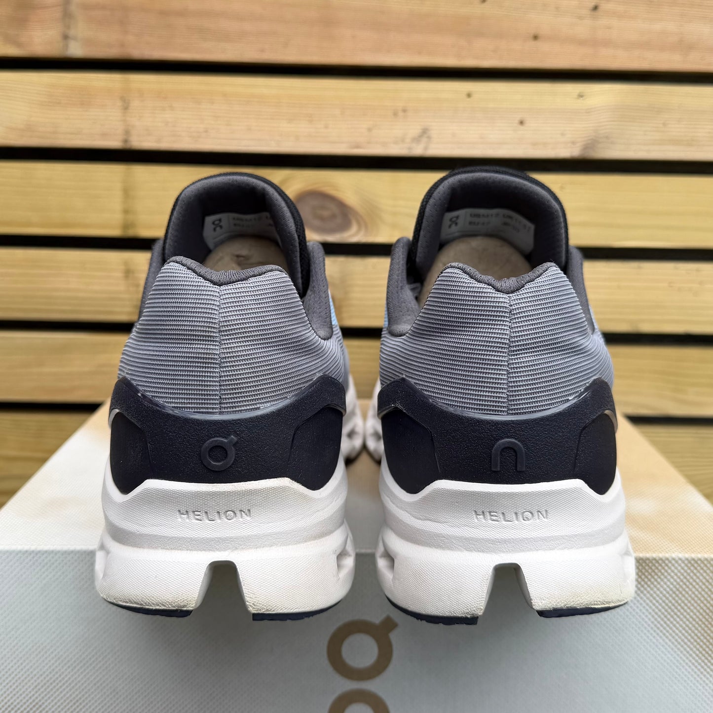 On Running CloudStratus 2 - Fossil / Midnight - UK11.5