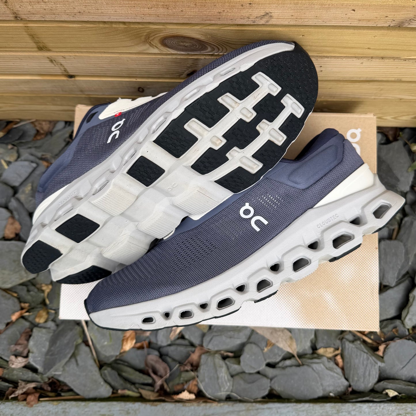 On Running CloudStratus 3 - Metal Glacier - UK9.5