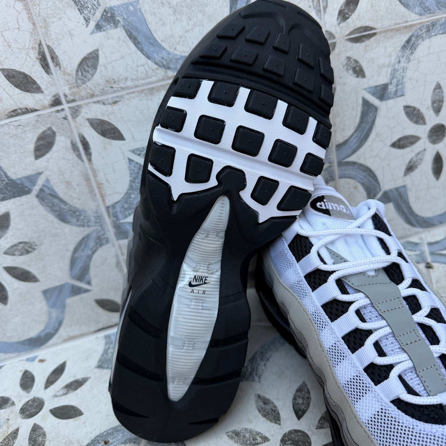 Nike Air Max 95 OG Big Bubble - Granite Dust - Multiple Sizes - Brand New