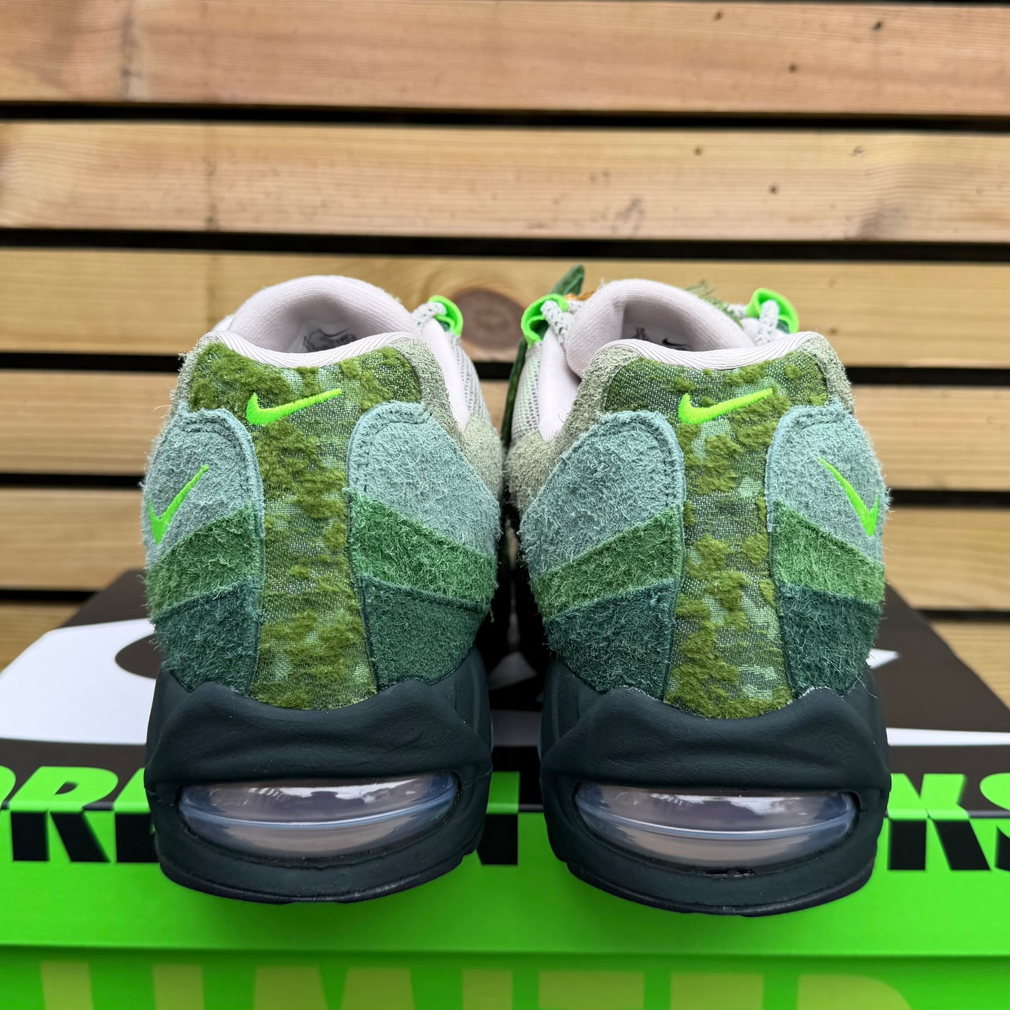 Nike Air Max 95 OG Big Bubble x Ducks Of A Feather - UK9 - Brand New