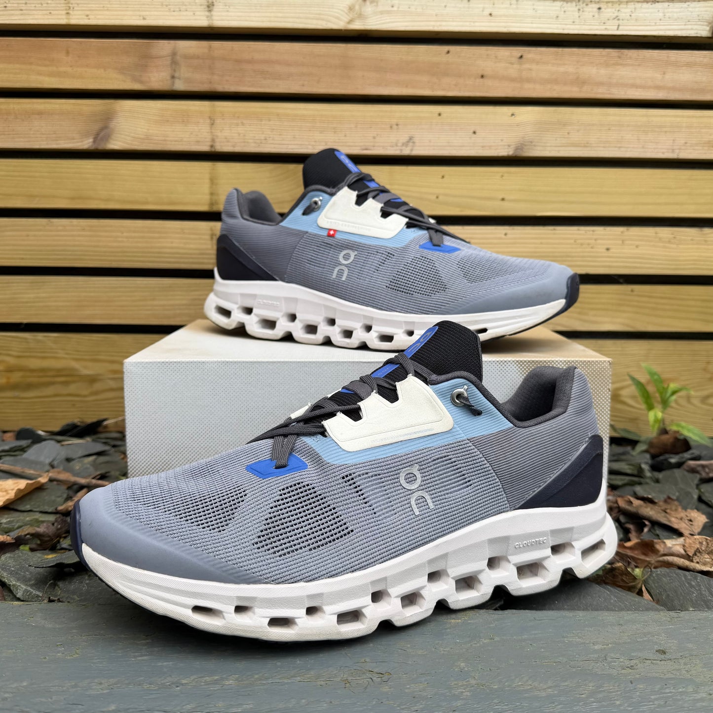 On Running CloudStratus 2 - Fossil / Midnight - UK11.5