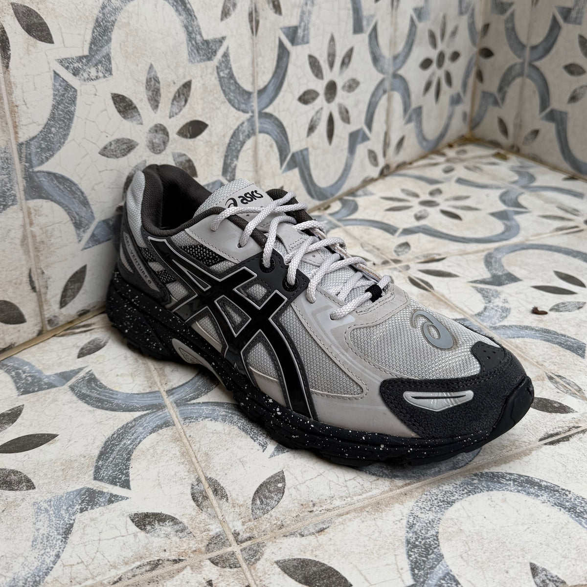 Asics Gel-Venture 6 - Glacier Grey / Black - UK8