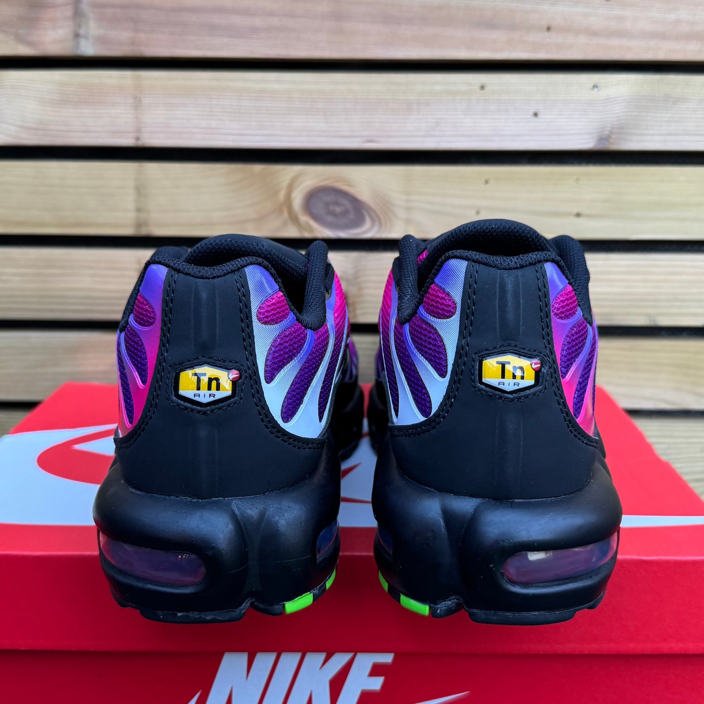 Nike Air Max Plus TN - Fireberry - Multiple Sizes - Brand New