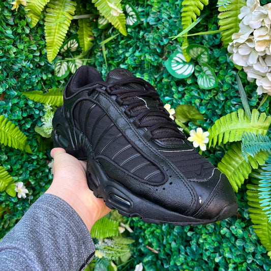 Nike Air Max Tailwind IV Triple Black UK12