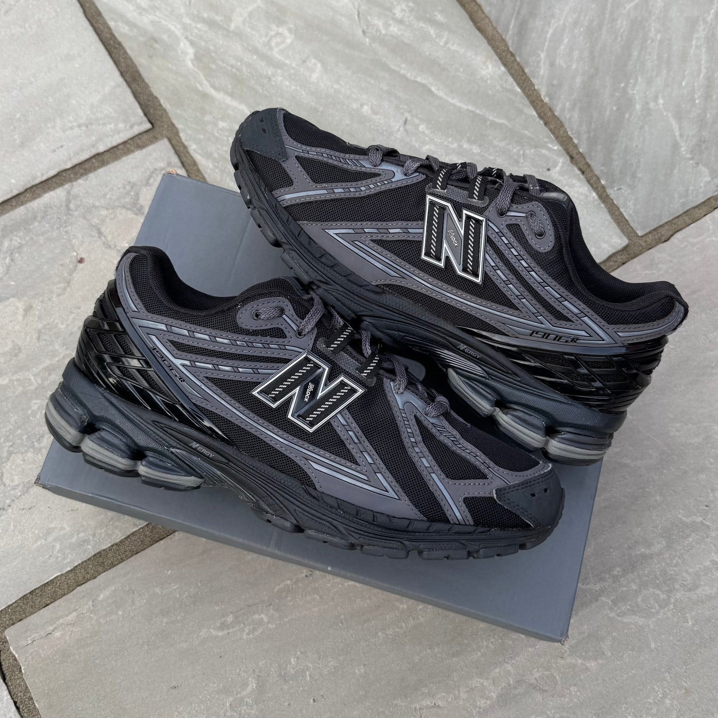 New Balance 1906R - Black Phantom - UK10.5