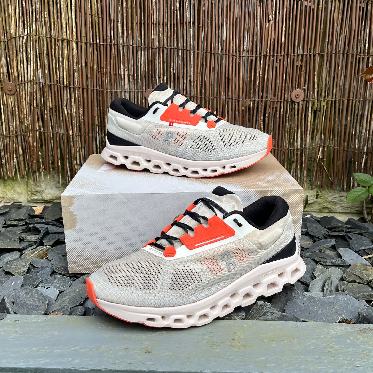 On Running CloudStratus 3 White / Orange UK9