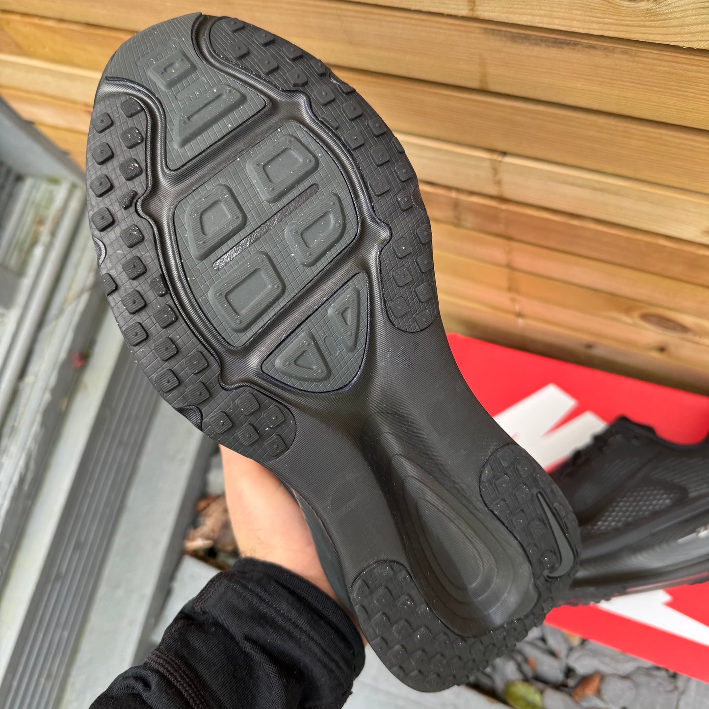 Nike Vomero 18 - Dark Smoke Grey - UK9.5