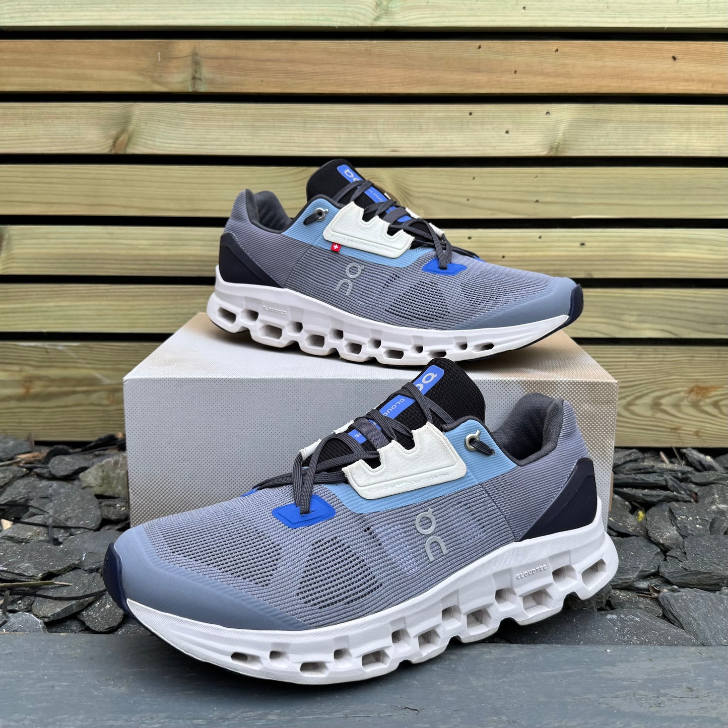 On Running CloudStratus 2 - Fossil / Midnight - UK9.5