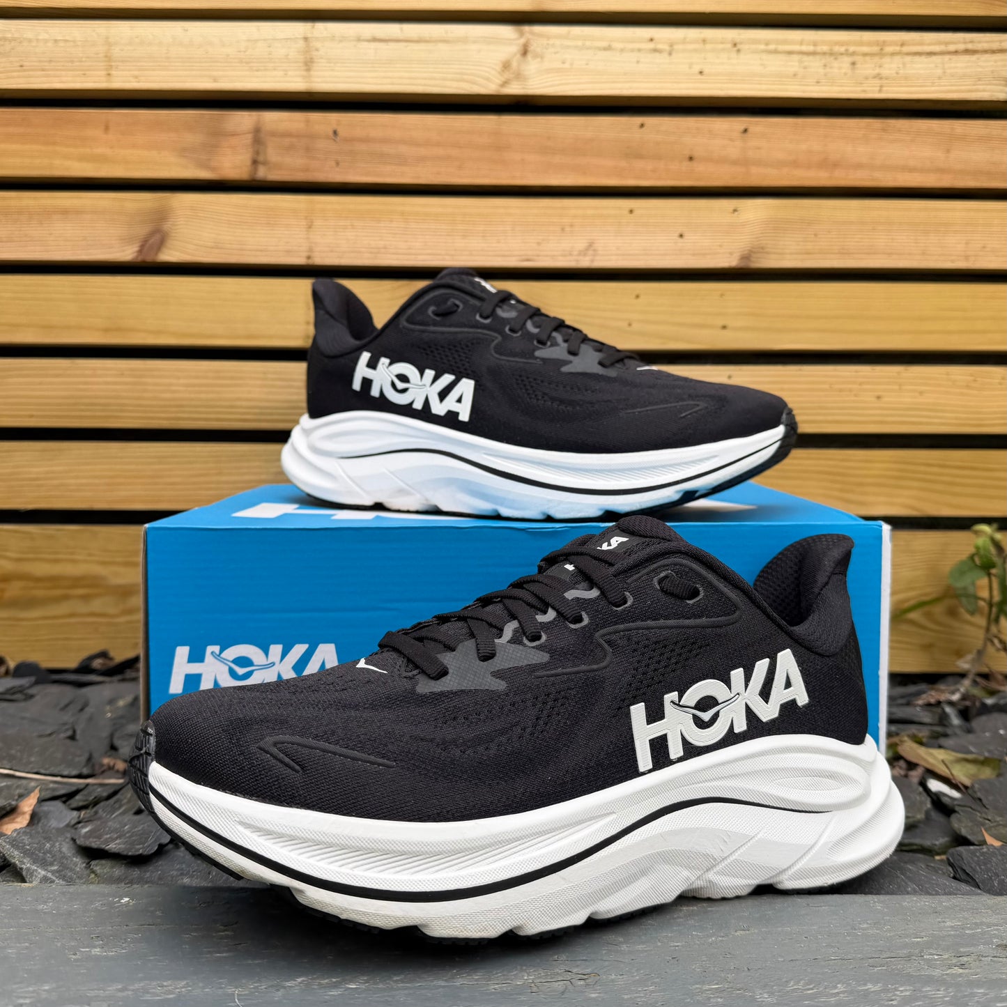 Hoka Clifton 10 - Black / White - UK8