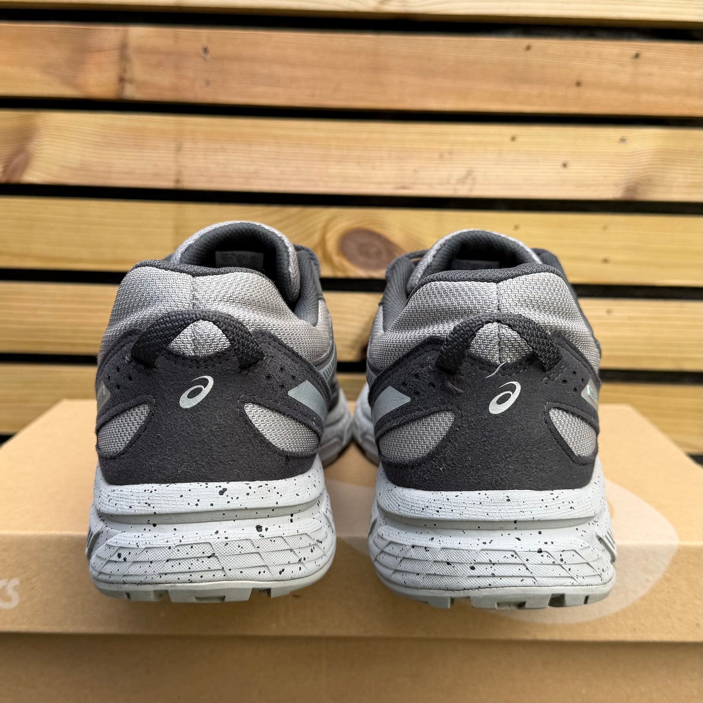 Asics Gel-Venture 6 - Cement Grey / Obsidian Grey - UK9.5