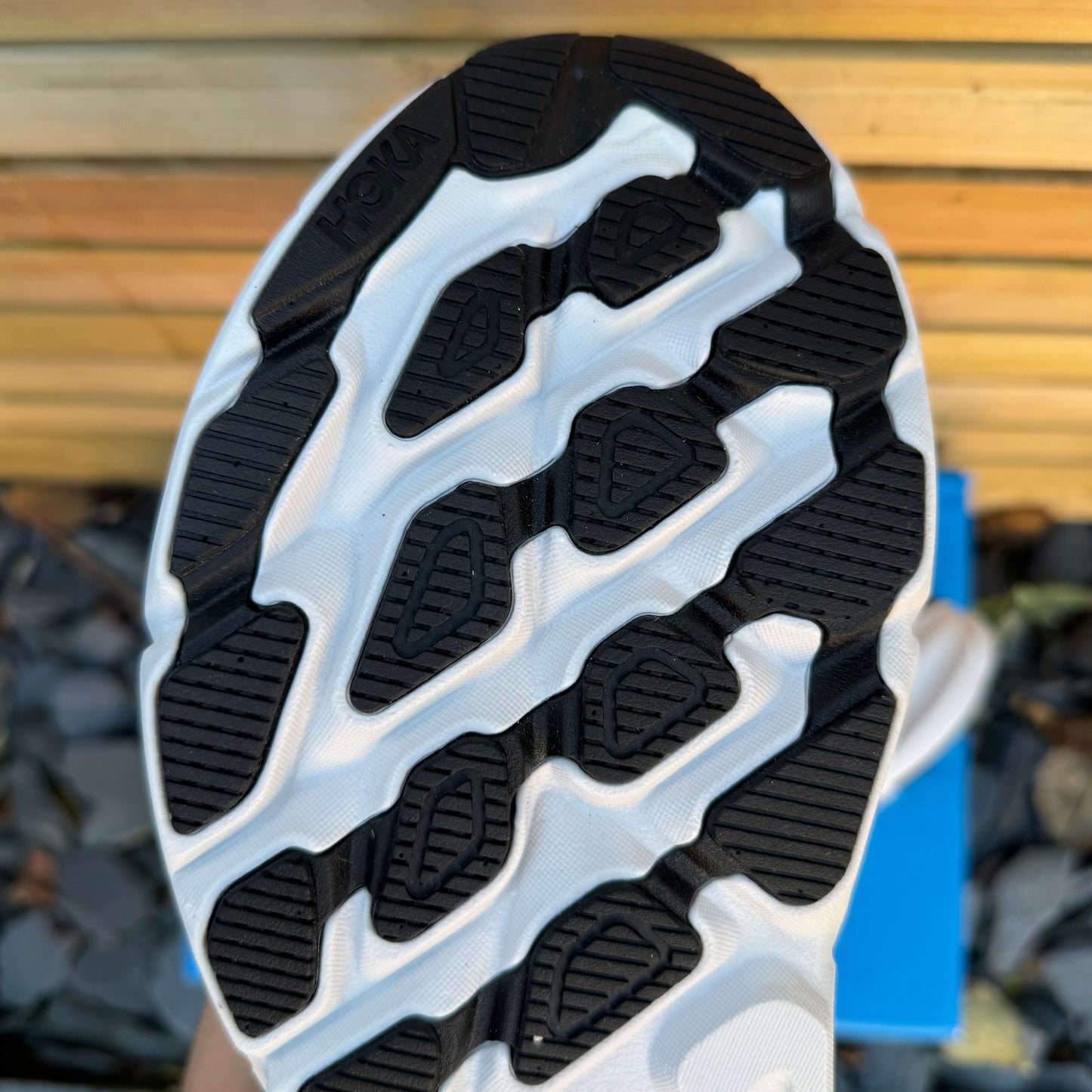 Hoka Clifton 9 Gore-Tex - Black /Raindrop - UK8.5 - Brand New