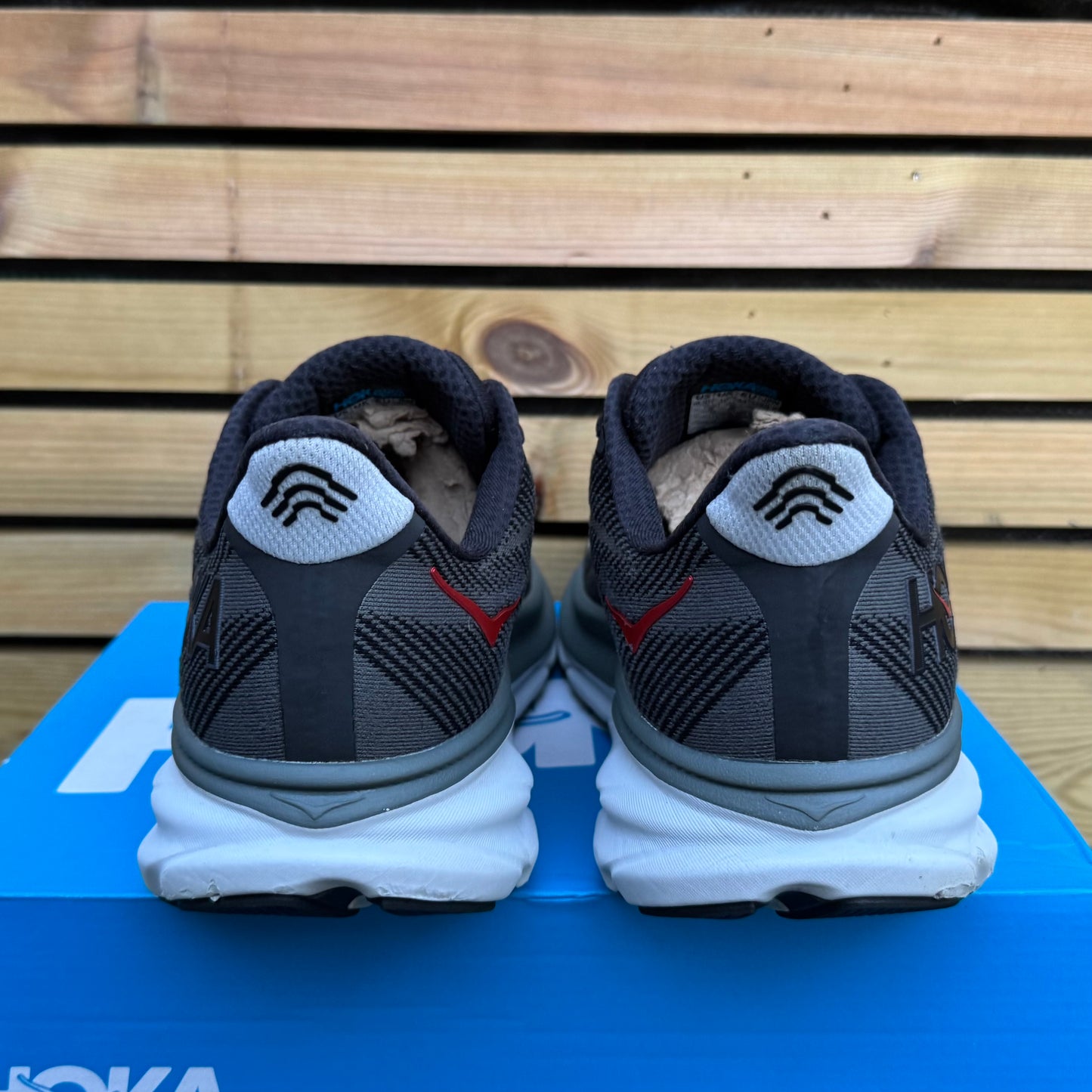 Hoka Clifton 9 - Black / Outer Orbit - UK10