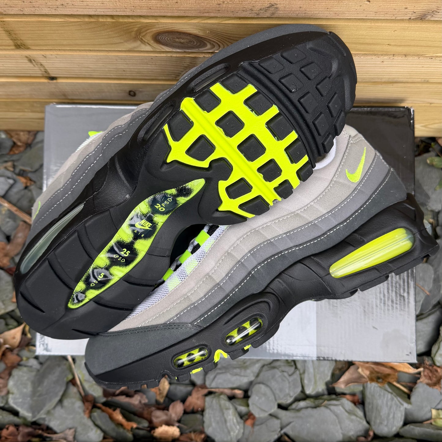 Nike Air Max 95 OG Big Bubble - Neon 2026 - Multiple Sizes - Brand New