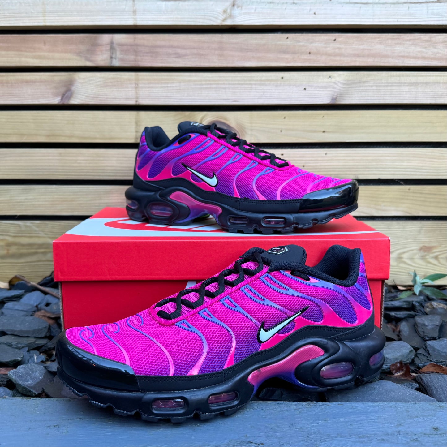 Nike Air Max Plus TN - Fireberry - Multiple Sizes - Brand New