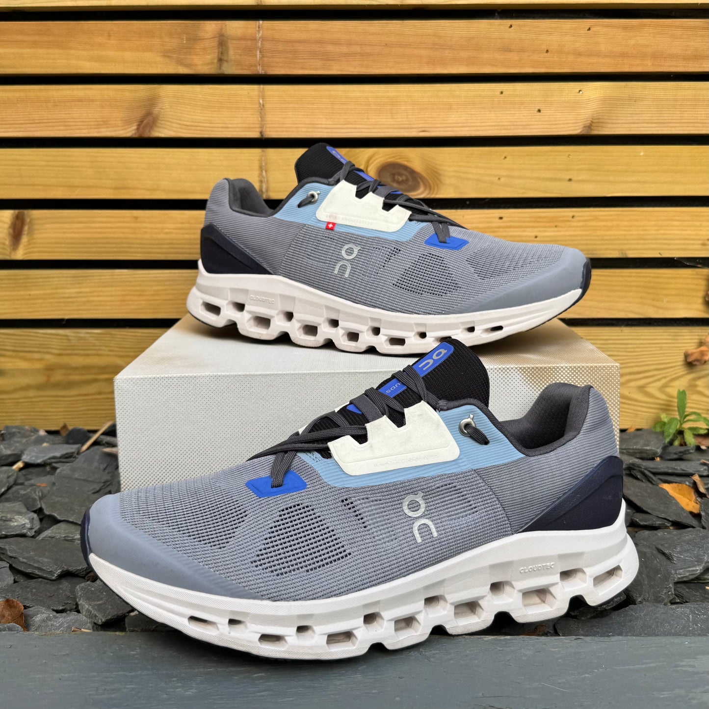 On Running CloudStratus 2 - Fossil / Midnight - UK11.5