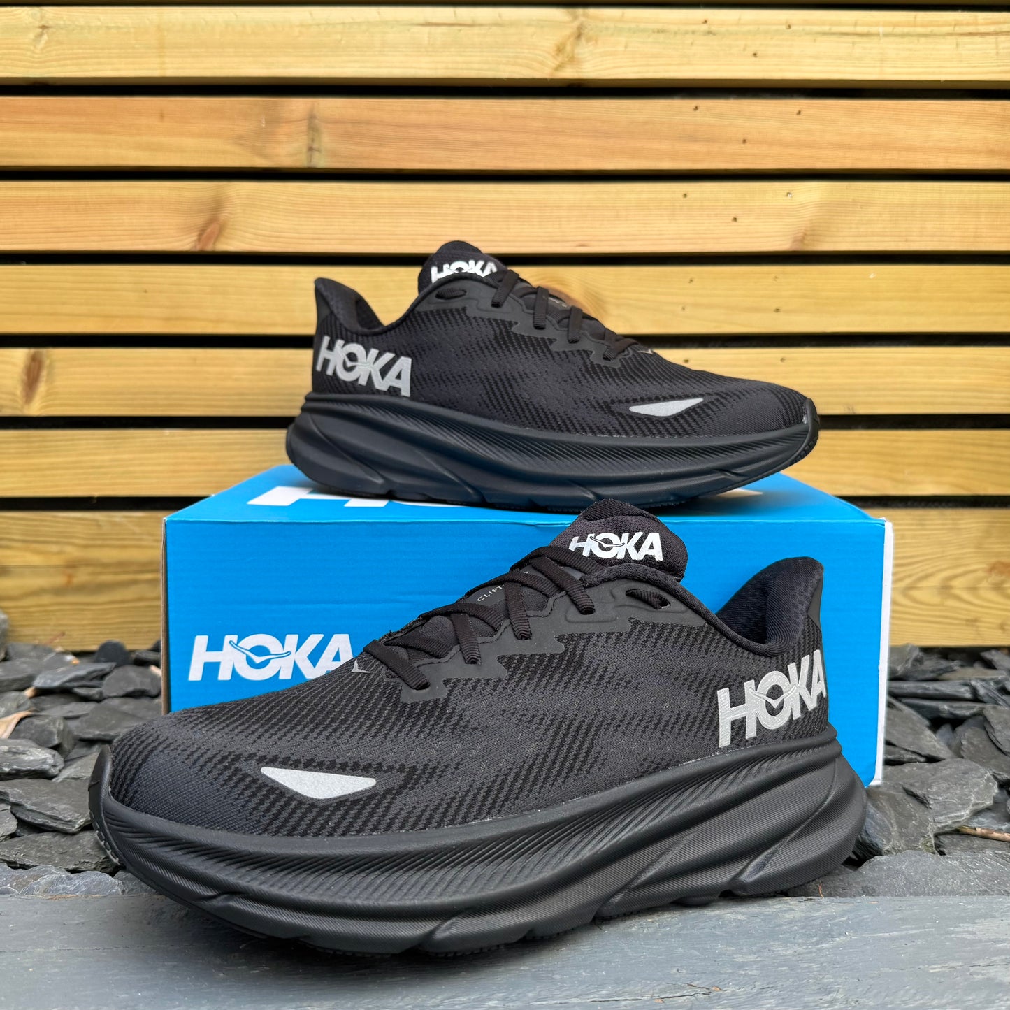 Hoka Clifton 9 Gore-Tex - Black Reflect - UK8.5