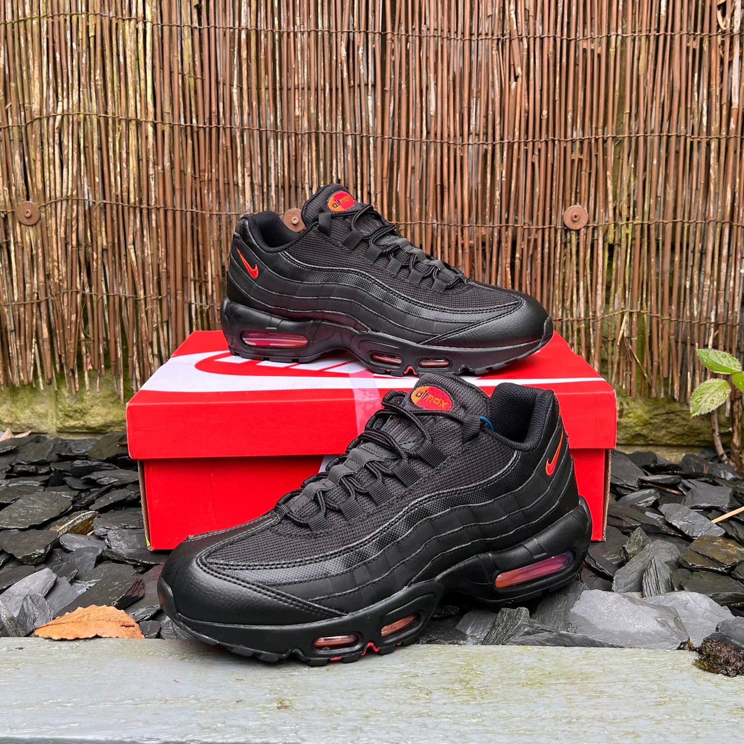 Nike Air Max 95 Black / Firey Red UK8.5