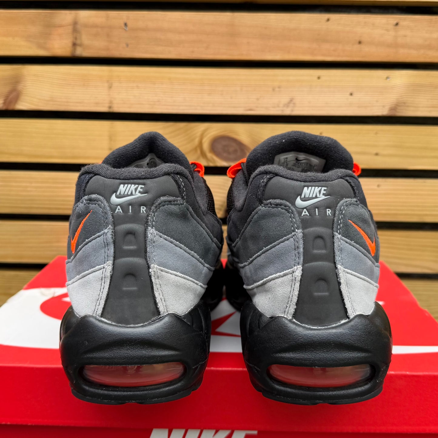 Nike Air Max 95 - Hyper Crimson - UK9