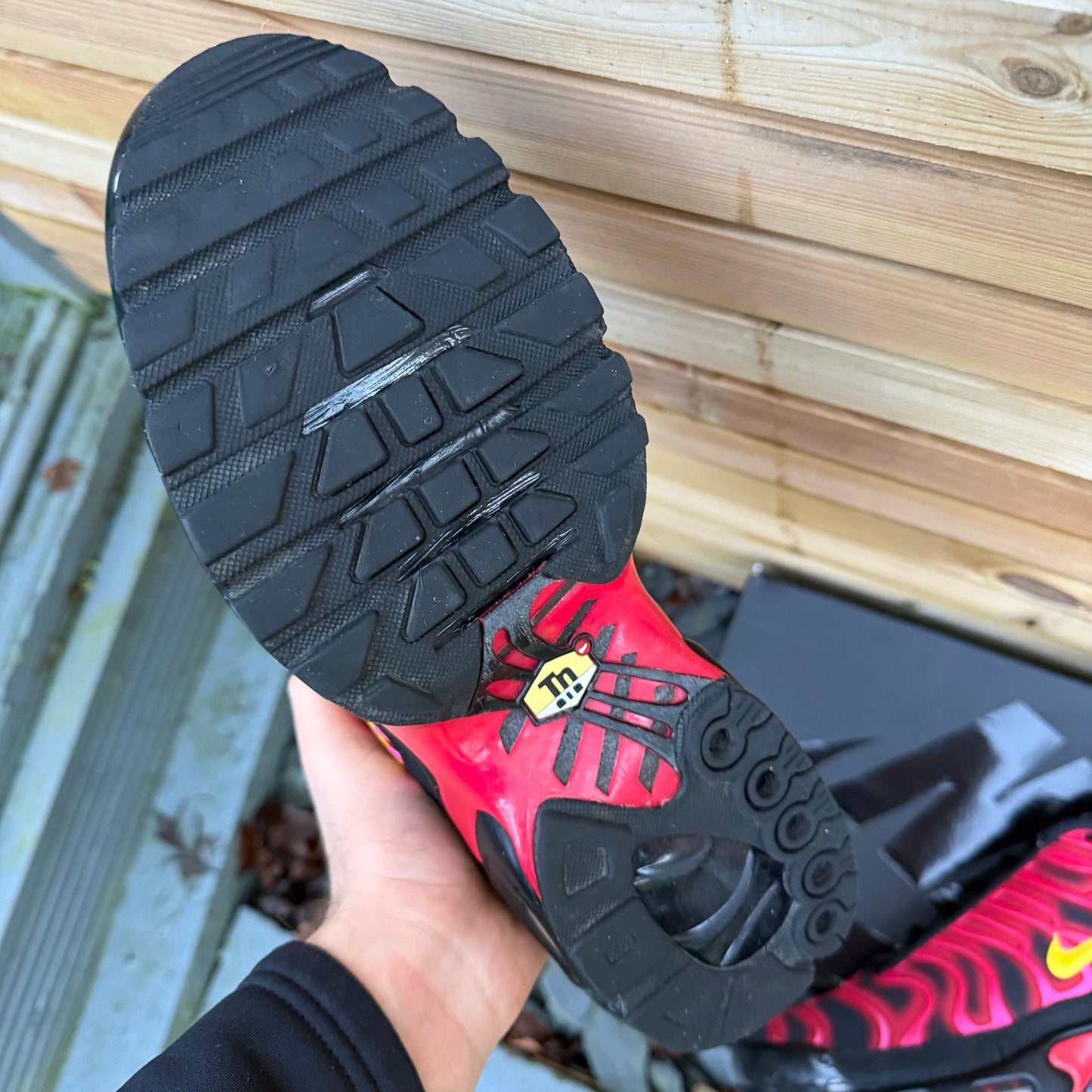 Nike Air Max Plus TN x Supreme - University Red - UK9