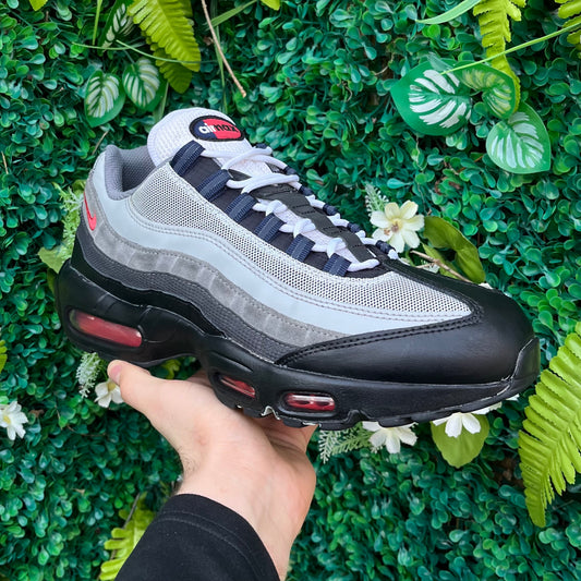 Nike Air Max 95 - Track Red - UK9