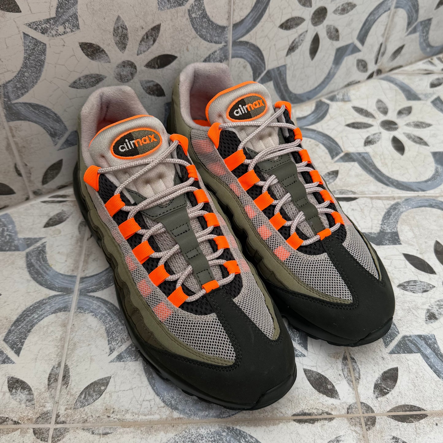 Nike Air Max 95 OG - Neutral Olive  / Total Orange - UK8.5