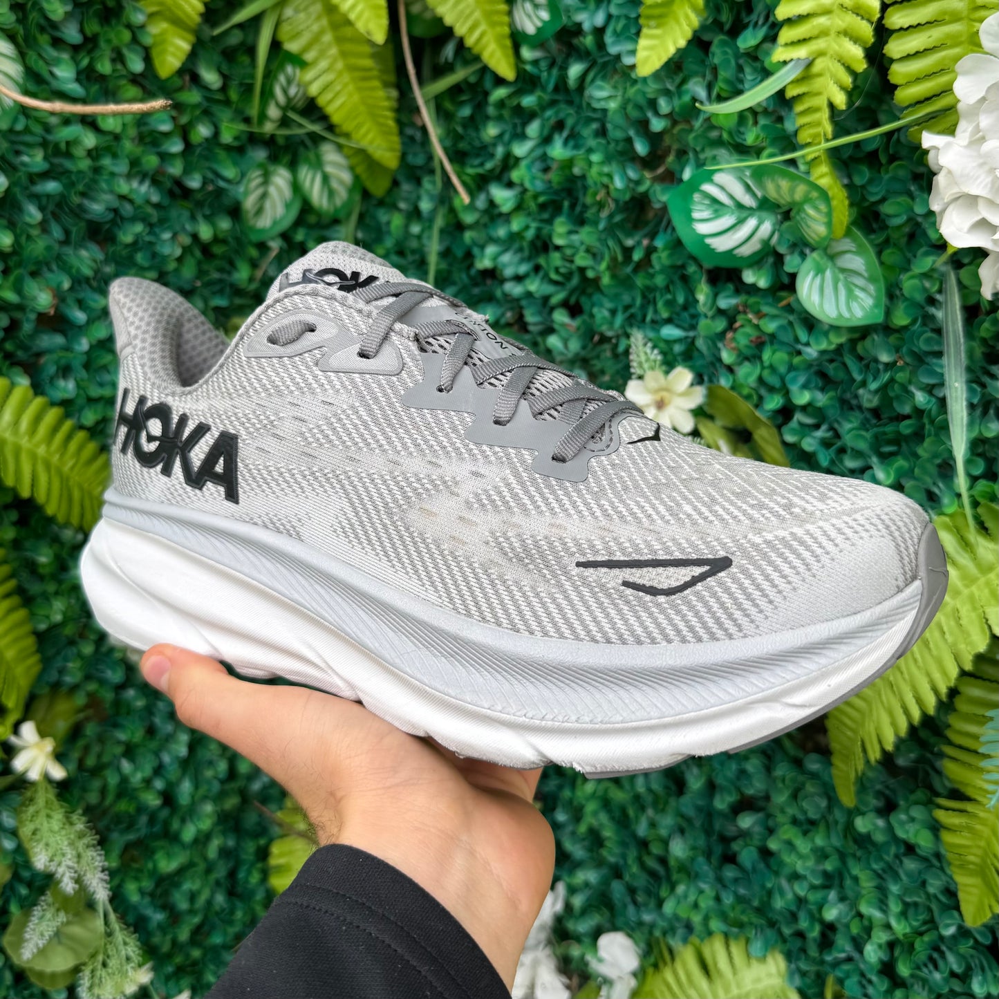 Hoka Clifton 9 - Wolf Grey - UK9